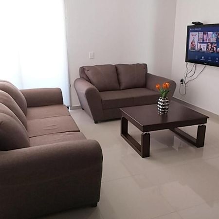 Renta Vacacional A 2 Cuadras De La Playa O Malecon De Mazatlan Apartment Exterior photo